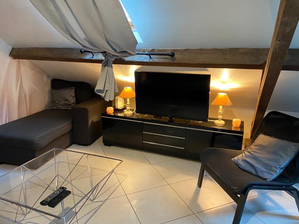 Studio Cosy A 35 Mn De Paris. Corbeil-Essonnes Exterior foto